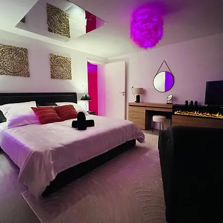 Luneia - Romantic Getaway, Sauna And Private